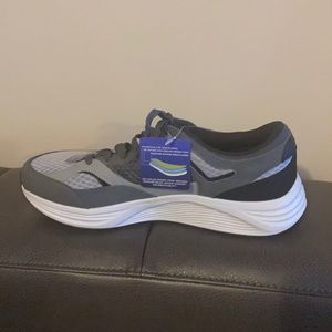 Men’s skecher memory foam shoe. Never worn size 10.5